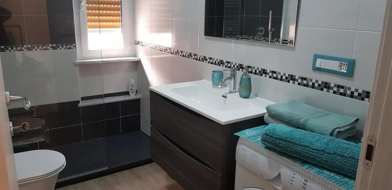 Nice And Easy Apartment Пиетра Лигуре Екстериор снимка